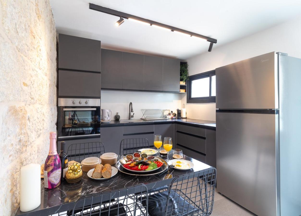 Mamilla View- Suites & Apt Hotel Jerusalem Exterior photo