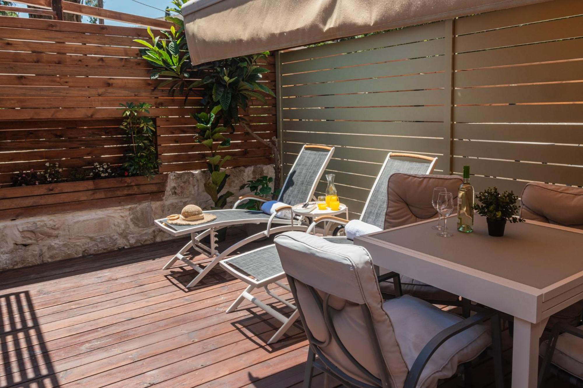 Mamilla View- Suites & Apt Hotel Jerusalem Exterior photo